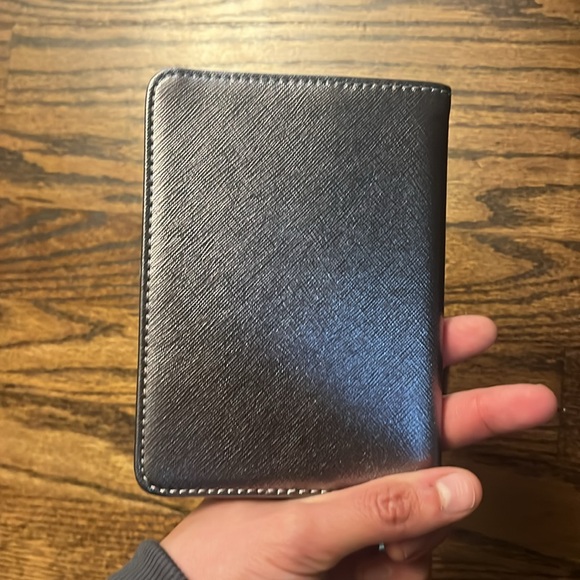 NWOT: Two unused passport holders from Flight 001 - Picture 3 of 5